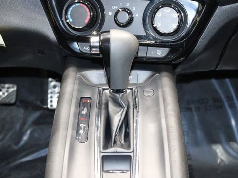 Used 2022 Honda HR-V Sport image 35