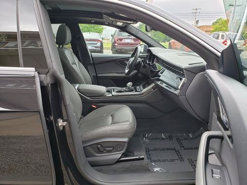 Used 2020 Audi Q8 Premium Plus w/ Premium Plus Package AWD/4WD image 18