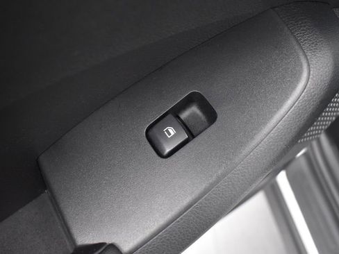 Used 2024 Kia Seltos SX w/ SX Sunroof Package image 10