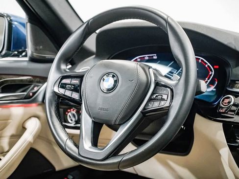 Used 2023 BMW 530i w/ Premium Package RWD image 15