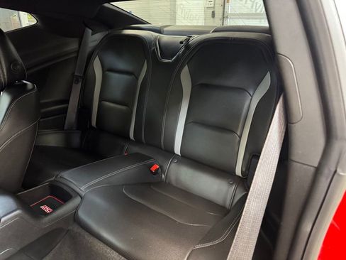 Used 2021 Chevrolet Camaro SS RWD image 17