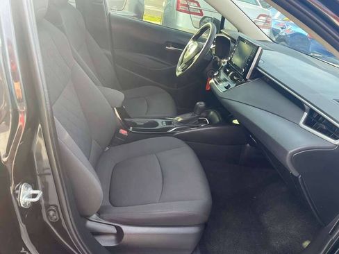 Used 2020 Toyota Corolla LE FWD image 12