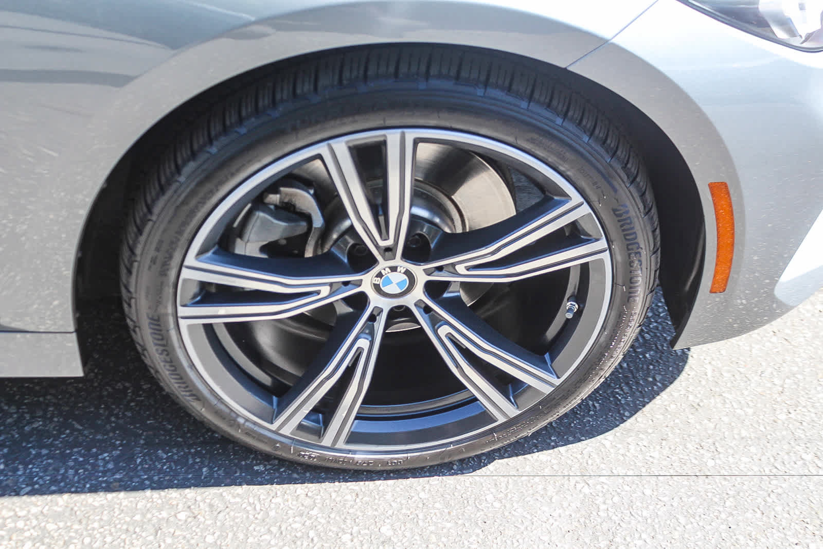 Used 2024 BMW 330i Sedan w/ Convenience Package RWD image 15