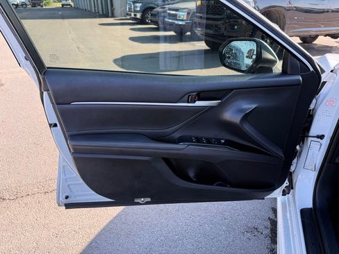 Used 2018 Toyota Camry XSE w/ Driver Assist Package image 7