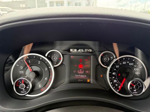 New 2026 RAM 2500 Big Horn AWD/4WD image 18