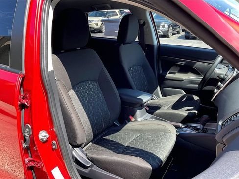 Used 2024 Mitsubishi Outlander Sport LE AWD/4WD image 7