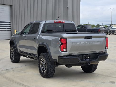 Used 2023 Chevrolet Colorado ZR2 w/ ZR2 Convenience Package III AWD/4WD image 6