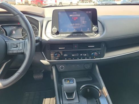 Used 2021 Nissan Rogue S FWD image 24