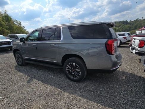 New 2026 GMC Yukon XL Elevation w/ Elevation Premium Package image 3