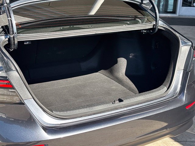 Used 2024 Honda Accord EX image 27