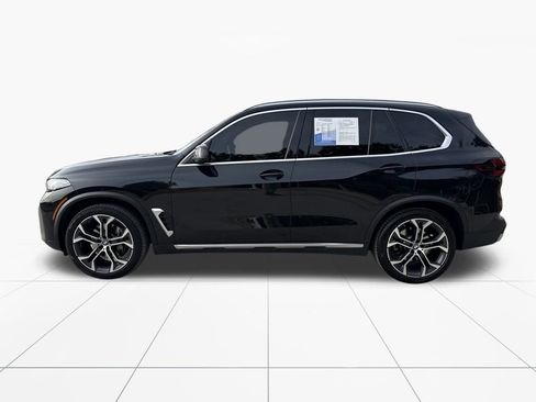Used 2024 BMW X5 xDrive40i w/ Premium Package image 5