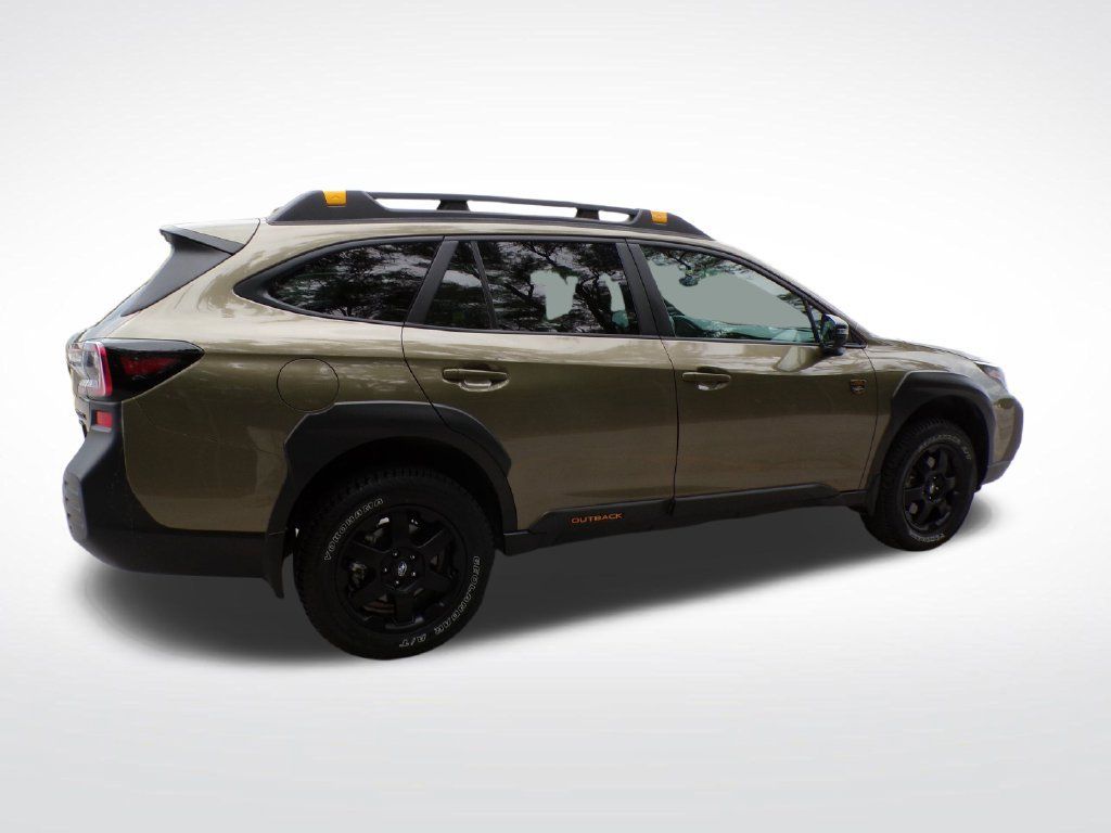 Used 2025 Subaru Outback Wilderness AWD/4WD image 8