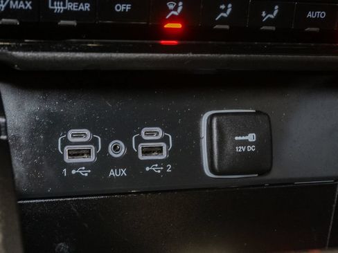 Used 2024 Jeep Grand Cherokee L Laredo AWD/4WD image 22