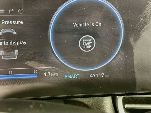 Used 2025 Hyundai Elantra SEL FWD image 19
