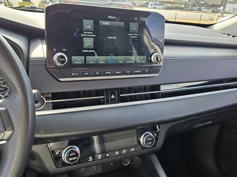 Used 2024 Mitsubishi Outlander SE image 21