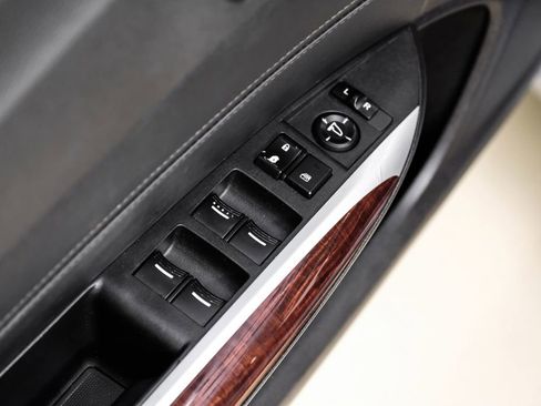 Used 2015 Acura TLX V6 FWD image 39