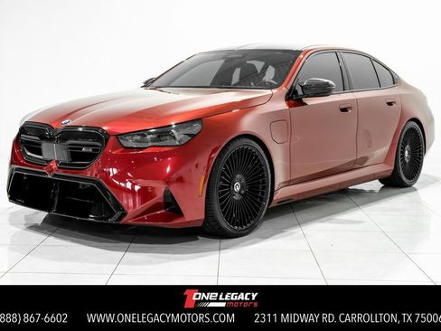 Used 2025 BMW M5 w/ Carbon Package AWD/4WD image 1