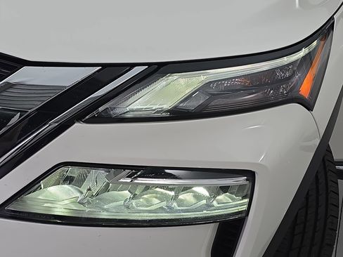 Certified 2023 Nissan Rogue SL w/ SL Premium Package image 32