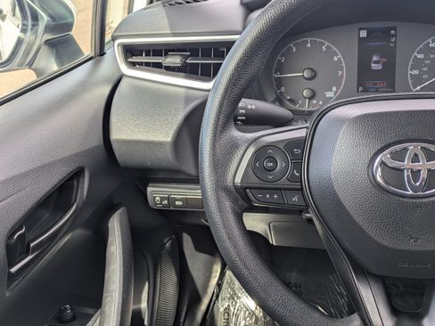 Used 2024 Toyota Corolla LE FWD image 22