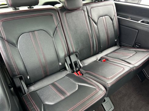 Certified 2022 Ford Expedition Limited AWD/4WD image 26