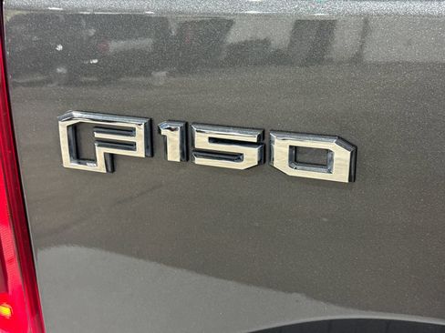 Used 2016 Ford F150 Lariat w/ Equipment Group 502A Luxury AWD/4WD image 32