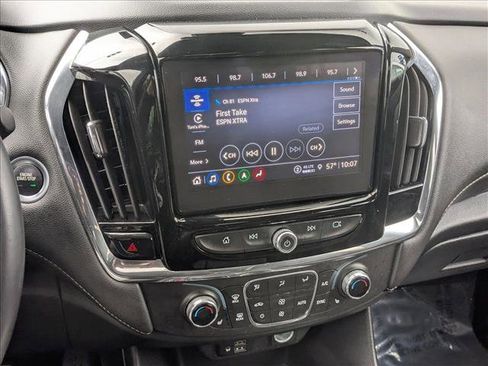 Used 2023 Chevrolet Traverse LT w/ LT Premium Package AWD/4WD image 11