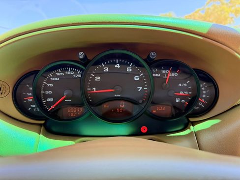 Used 2001 Porsche 911 Cabriolet image 26