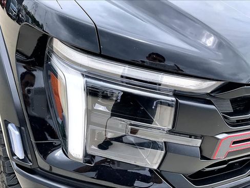 Used 2025 Ford F150 Raptor AWD/4WD image 27