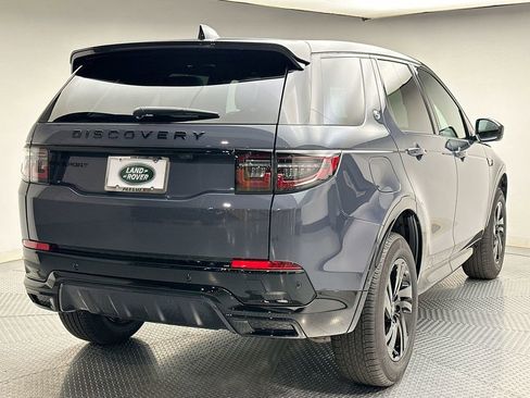 Used 2025 Land Rover Discovery Sport Dynamic SE image 2
