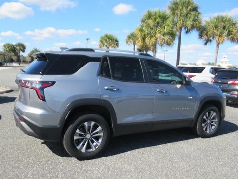 Used 2025 Chevrolet Equinox LT w/ Convenience Package II image 6