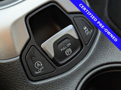 Used 2018 Jeep Compass Latitude w/ Popular Equipment Group image 33