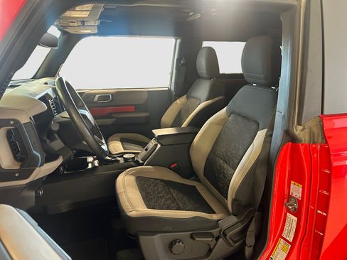 Used 2022 Ford Bronco Wildtrak AWD/4WD image 10