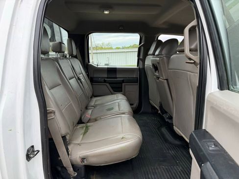 Used 2019 Ford F250 XL w/ Power Equipment Group AWD/4WD image 9