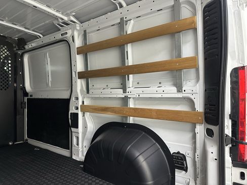 Used 2025 RAM ProMaster 2500 w/ U-Haul Equipment Group FWD image 10