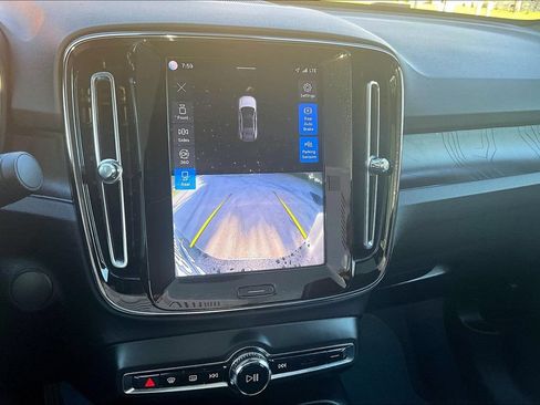 Certified 2023 Volvo C40 P8 Recharge Ultimate AWD/4WD image 29