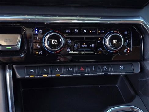 Used 2024 GMC Sierra 1500 Denali Ultimate image 18