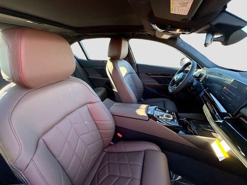 New 2026 BMW 530i w/ Executive Package image 16