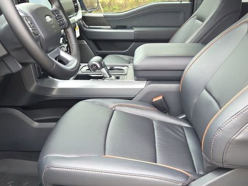 New 2025 Ford F150 Lariat w/ Equipment Group 501A Mid image 18