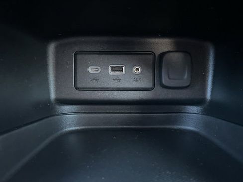 Used 2019 Chevrolet Equinox LT image 20