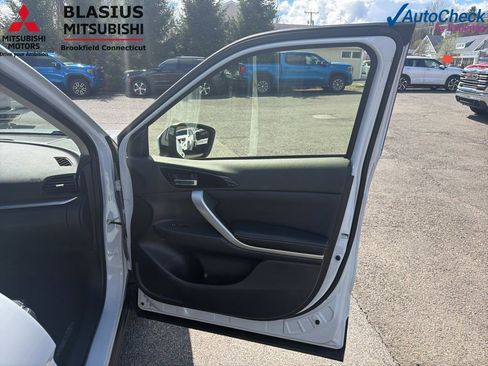 Used 2024 Mitsubishi Eclipse Cross SE AWD/4WD image 39