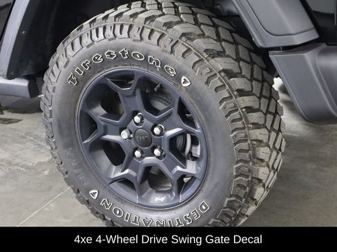 Used 2023 Jeep Wrangler Unlimited w/ Sun & Screen Package AWD/4WD image 37