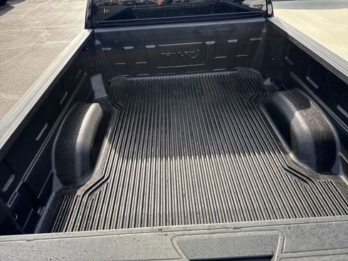 Used 2024 Chevrolet Silverado 2500 LT image 24