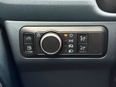 Used 2024 Ford Maverick XL image 27