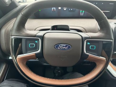 Certified 2025 Ford Expedition Max King Ranch AWD/4WD image 13