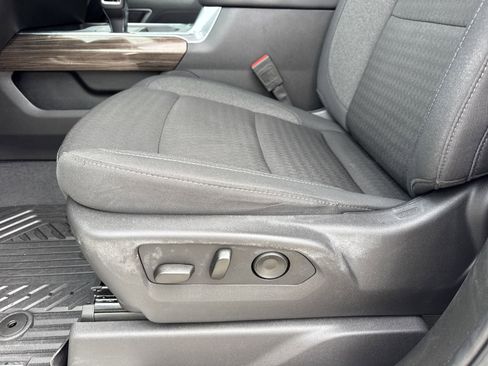 Used 2025 Chevrolet Silverado 1500 LT AWD/4WD image 16