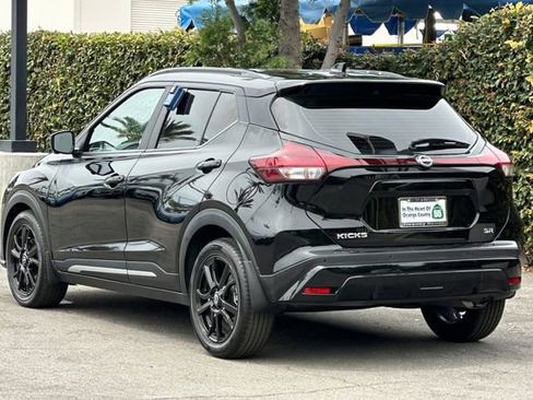 Used 2022 Nissan Kicks SR w/ Premium Package image 6