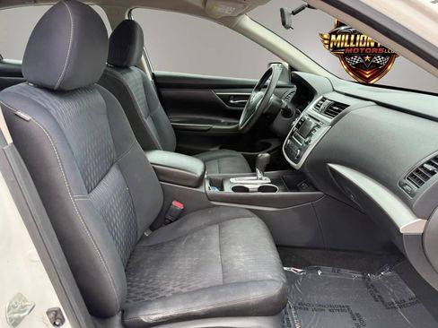 Used 2017 Nissan Altima 2.5 S w/ Power Driver Seat Package FWD image 17