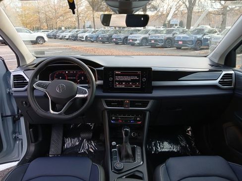 New 2026 Volkswagen Taos SEL image 12