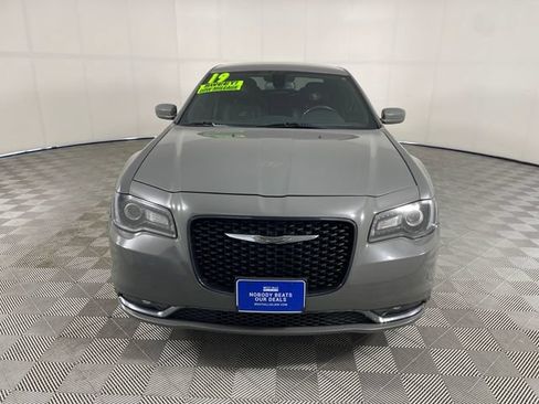 Used 2019 Chrysler 300 S RWD image 17