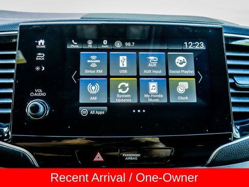 Used 2023 Honda Passport EX-L image 16